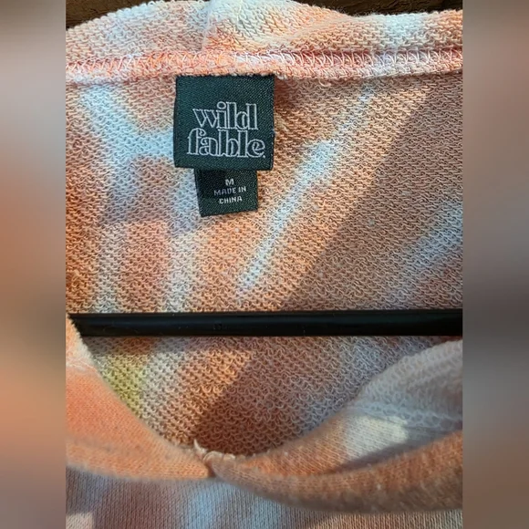 Wild Fable Women's Long Sleeve Tye-dye Cropped Hoodie Size Medium Euc - Picture 2 of 5